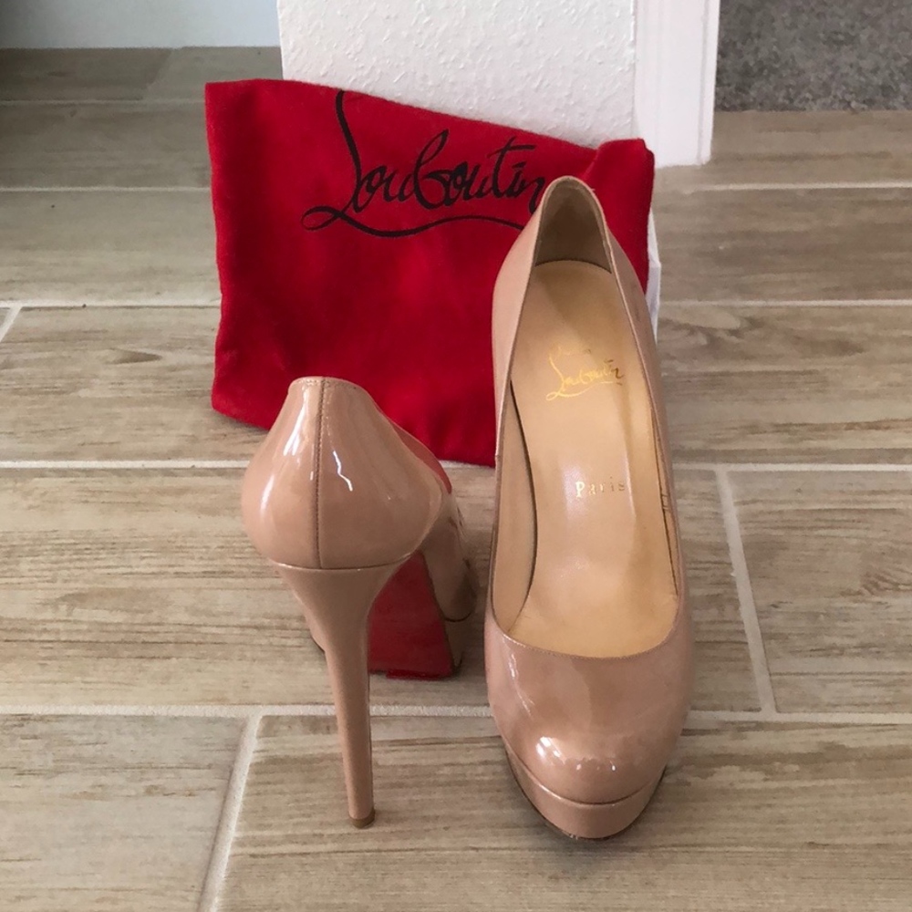 Christian Louboutin 8.5 (38.5)